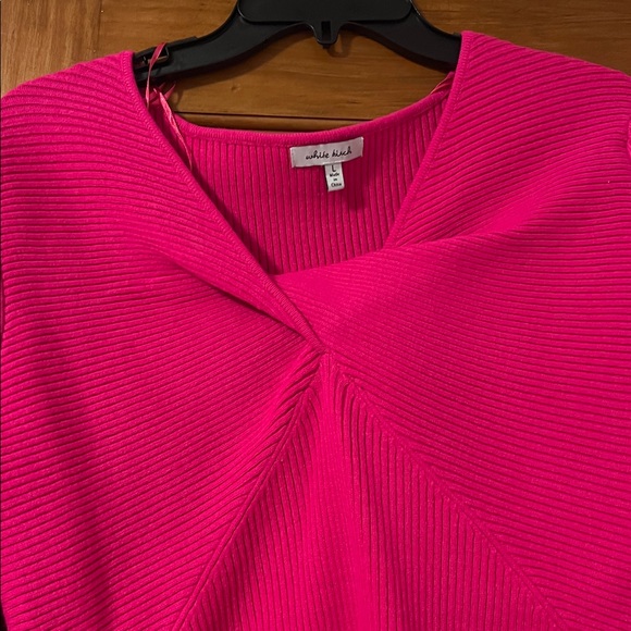 Top! - Picture 4 of 5